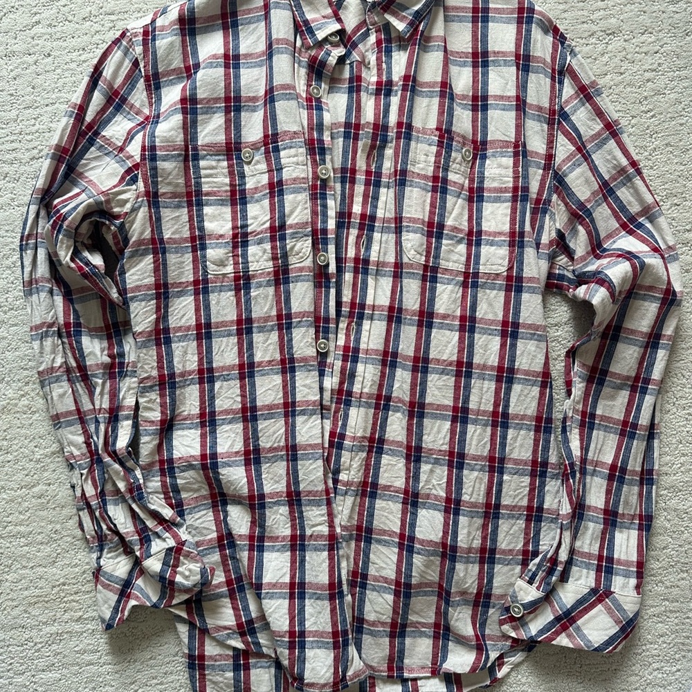 Coastaoro Men’s Long Sleeve Plaid Button Down Shirt. Mens Size Small.